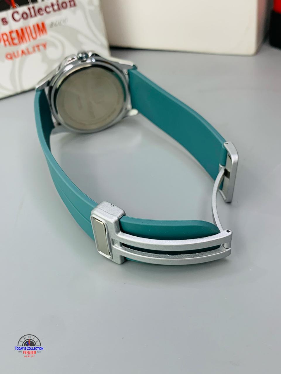 Universe Point Classic Silicone Strap Watch